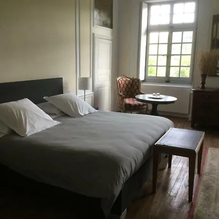 Manoir D'aubeterre Guest house